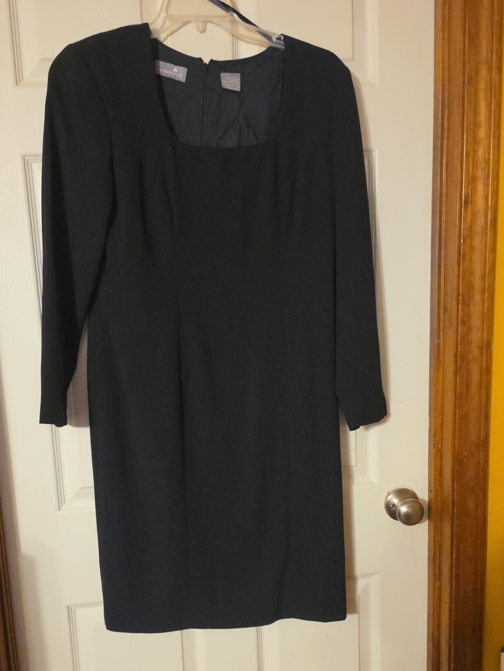 Liz Claiborne Black Long-Sleeve Square Neck Dress
